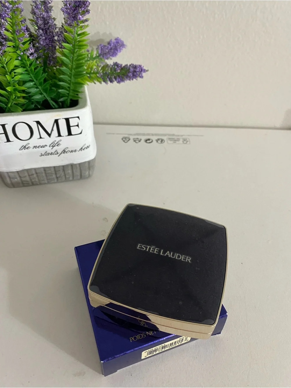 4N1 Shell Beige ~ Estée Lauder Double Wear Stay-in-Place Matte Powder Foundation